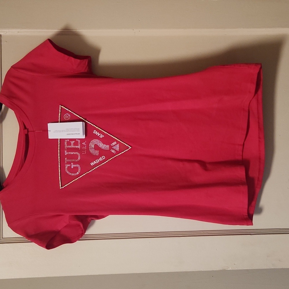Womens guess shirt